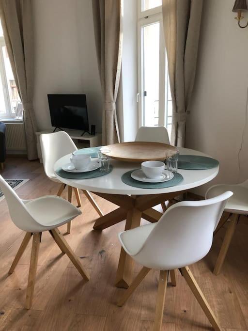 Gruenderzeitwohnung In Beliebter Suedvorstadt Leipzig Buitenkant foto